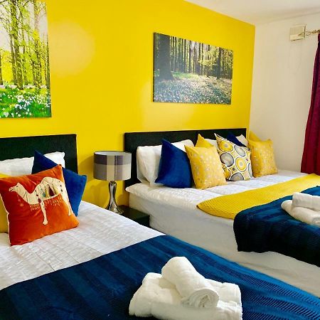 2 Bedrooms Modern Apartment, Lounge, Full Kitchen, Balcony, 5 Minutes Stratford Station Londres Exterior foto